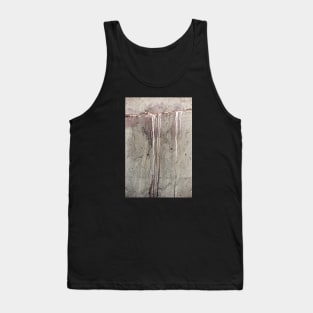 Cracked Concrete Wall Leakage Tank Top